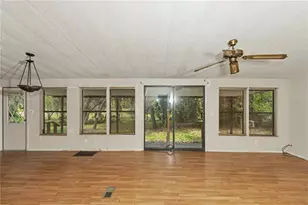 18007 SE 90th St, Ocklawaha, FL 32179 - Photo 5