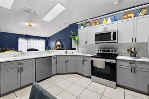 107 Bianca Ct, Kissimmee, FL 34758 - Photo 9