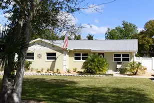 437 Oregon Ave, Saint Cloud, FL 34769 - Photo 1