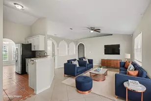 821 Jarnac Dr, Kissimmee, FL 34759 - Photo 7