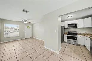 10209 N 28th St, Tampa, FL 33612 - Photo 3