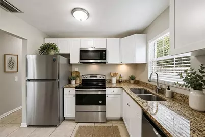 10209 N 28th Street, Tampa, FL 33612 - Photo 7