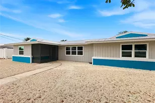 10304 Kingfisher Rd W, Bradenton, FL 34209 - Photo 3