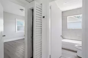 1909 19th St S, Saint Petersburg, FL 33712 - Photo 23