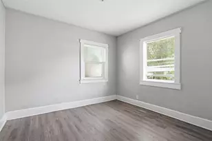 1909 19th St S, Saint Petersburg, FL 33712 - Photo 19