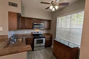 2632 Robert Trent Jones Dr, Orlando, FL 32835 - Photo 13