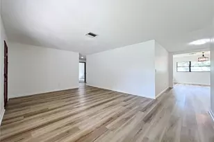 1017 Malone Dr, Orlando, FL 32810 - Photo 9