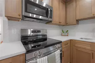 5333 53rd St N, Saint Petersburg, FL 33709 - Photo 13