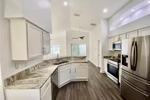 10264 Oak Crest Rd, Orlando, FL 32829 - Photo 7
