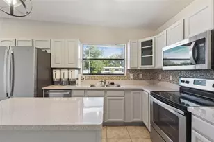 6304 Yellowstone St, Orlando, FL 32807 - Photo 7