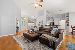 2292 Stanford Ct, Clermont, FL 34711 - Photo 9