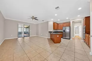 10025 Leyburn Ct, Orlando, FL 32825 - Photo 7