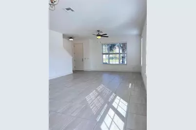 6338 Hamlin Reserve Boulevard, Winter Garden, FL 34787 - Photo 3