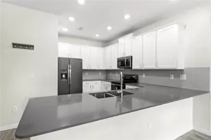 9812 Red Eagle Dr, Orlando, FL 32825 - Photo 9