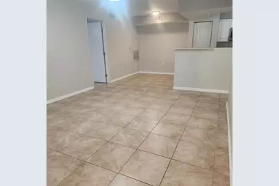 3004 Parkway Boulevard #104, Kissimmee, FL 34747 - Photo 5