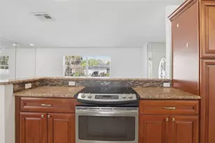 1801 Gumwood Ct, Orlando, FL 32818 - Photo 9