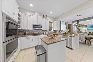 11617 Camden Park Dr, Windermere, FL 34786 - Photo 13