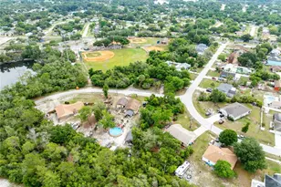 1098 Lamplighter Ave, Deltona, FL 32725 - Photo 33