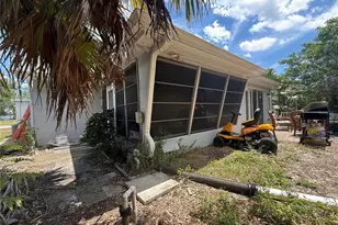 3415 Overland Dr, Holiday, FL 34691 - Photo 9