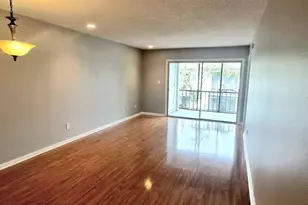 2934 Plaza Terrace Dr, Orlando, FL 32803 - Photo 3