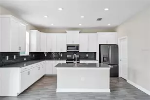11349 Satire St, Orlando, FL 32832 - Photo 9