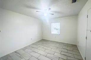 101 Lake Hunter Dr, Lakeland, FL 33803 - Photo 9
