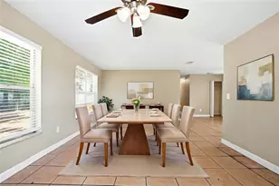 1729 Flores Ct, Orlando, FL 32811 - Photo 5