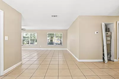 1729 Flores Court, Orlando, FL 32811 - Photo 9