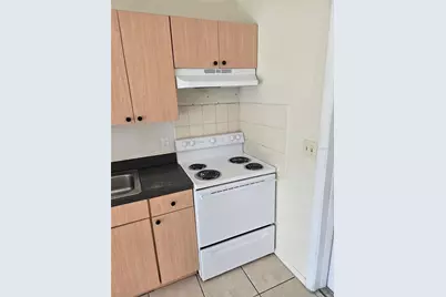 1109 E Seneca Avenue #B, Tampa, FL 33612 - Photo 7