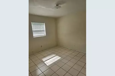 1109 E Seneca Avenue #B, Tampa, FL 33612 - Photo 9
