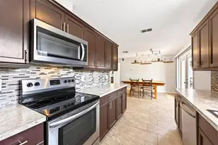 337 Windridge Pl, Tavares, FL 32778 - Photo 11