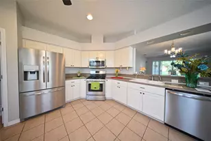 27326 Orchid Glade St, Leesburg, FL 34748 - Photo 9