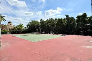 2747 Via Capri, Clearwater, FL 33764 - Photo 51