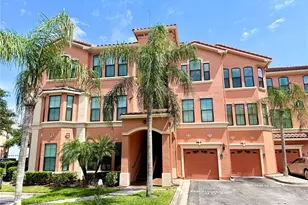 2747 Via Capri, Clearwater, FL 33764 - Photo 1