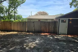 906 24th St, Orlando, FL 32805 - Photo 13