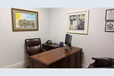 7901 Kingspointe Parkway #8, Orlando, FL 32819 - Photo 3