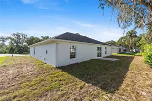 1365 SW Half Moon Dr, Dunnellon, FL 34431 - Photo 5