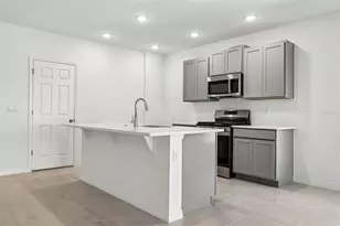 24550 Hodges Reserve Ave, Howey in the Hills, FL 34737 - Photo 3