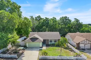 5933 Groveline Dr, Orlando, FL 32810 - Photo 5