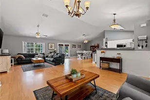 39600 Greenbrier St, Eustis, FL 32736 - Photo 9