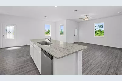559 Bay Leaf Drive, Poinciana, FL 34759 - Photo 9
