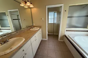 5111 Ironsides Ct, Tavares, FL 32778 - Photo 25