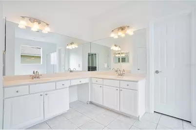 18013 Forest Retreat Lane, Tampa, FL 33647 - Photo 23