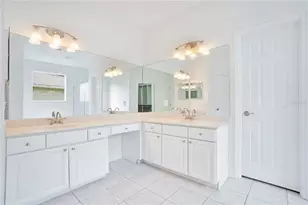 18013 Forest Retreat Ln, Tampa, FL 33647 - Photo 23