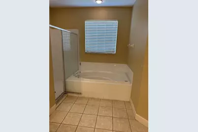 18013 Forest Retreat Lane, Tampa, FL 33647 - Photo 21
