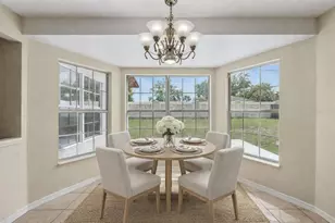 4136 Tall Tree Dr, Orlando, FL 32810 - Photo 11