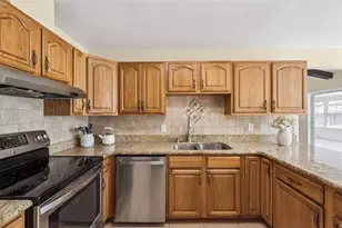 4136 Tall Tree Dr, Orlando, FL 32810 - Photo 15