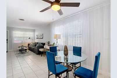 220 SE Jefferson Circle N, Saint Petersburg, FL 33703 - Photo 9