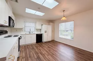 712 45th St E, Bradenton, FL 34208 - Photo 9