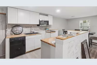 6945 NE 5th Place, Ocala, FL 34470 - Photo 17
